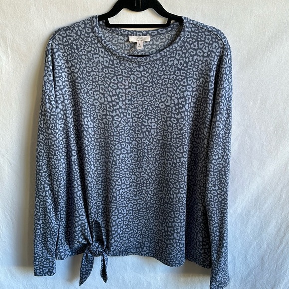 Como Vintage super soft front-side-tie long-sleeve top, size L - Picture 1 of 8